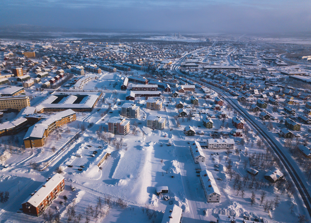 Discover Kiruna, a northern city in Sweden known for its stunning Arctic landscapes, the famous Icehotel, and its unique location within the aurora borealis viewing zone