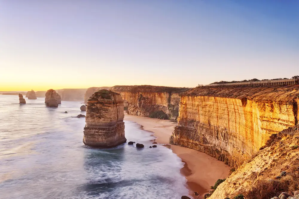 Discover must-see places in Australia, from Sydney to the Great Barrier Reef