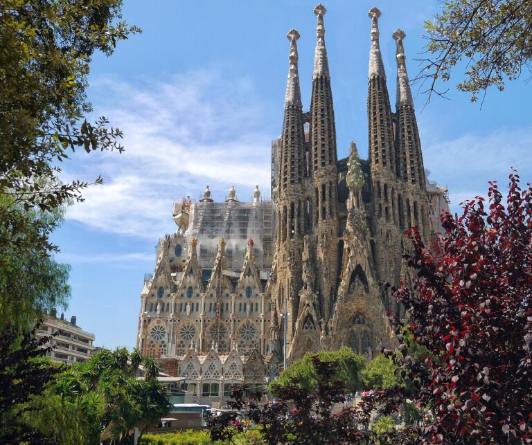 sagrada família, cathedral, architecture, monument, barcelona, pierre, religion, heritage, facade, former, historical, spain, sagrada família, barcelona, barcelona, barcelona, barcelona, barcelona, spain